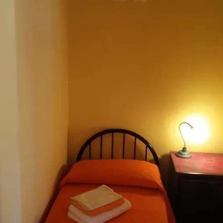 Alojamento de Acomodação e Pequeno-almoço Sumindulau Torre delle Stelle